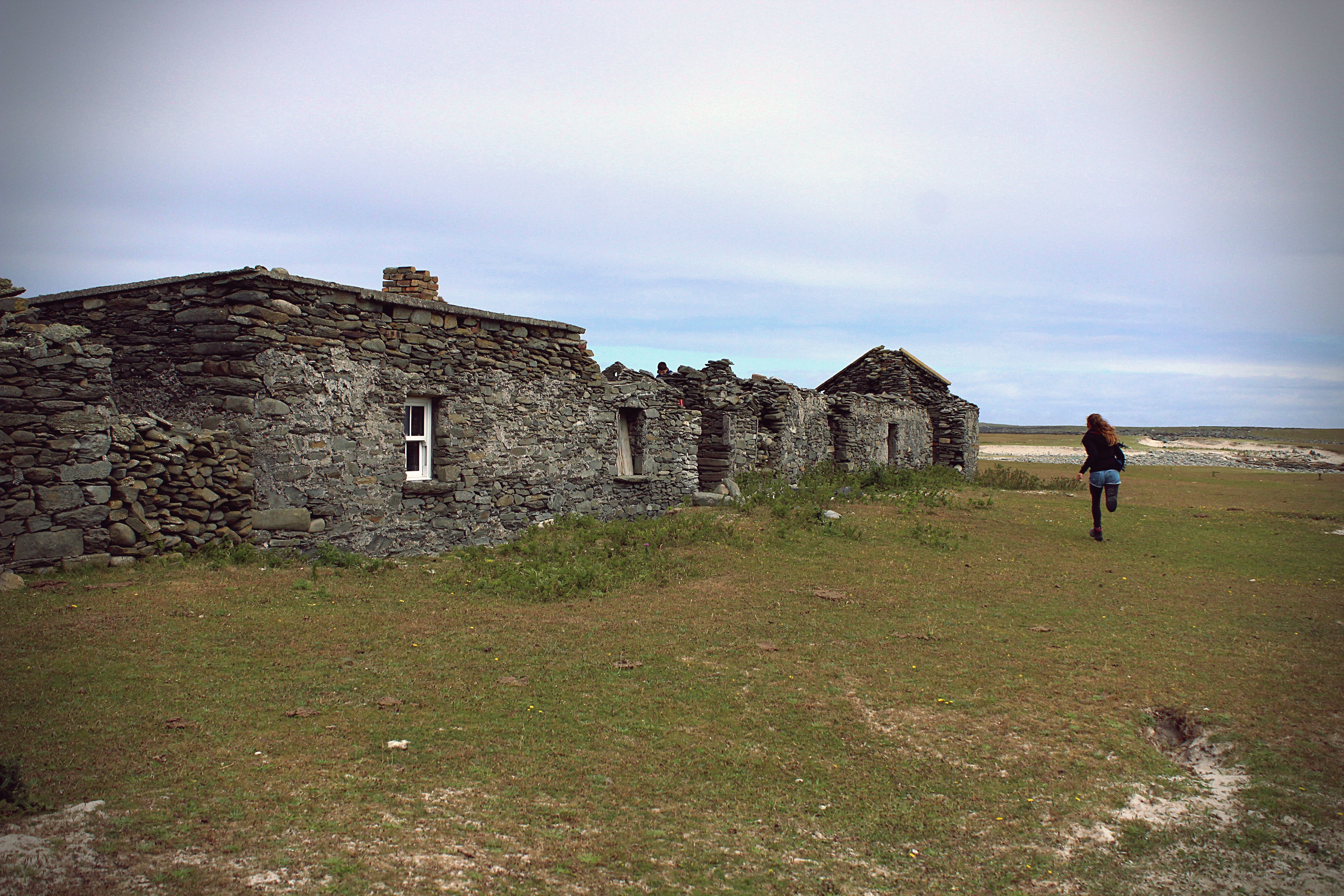 B98D79B8-A237-4031-B7EC-41E7BD2A0D9D